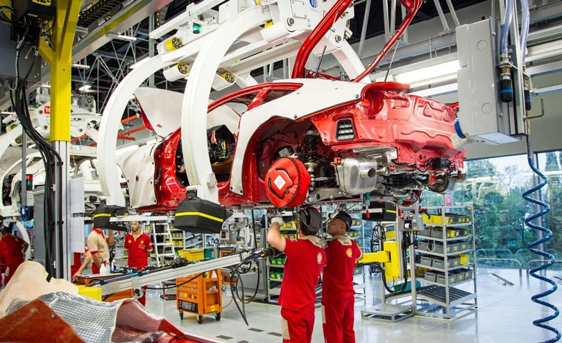 Montagem fábrica da Ferrari