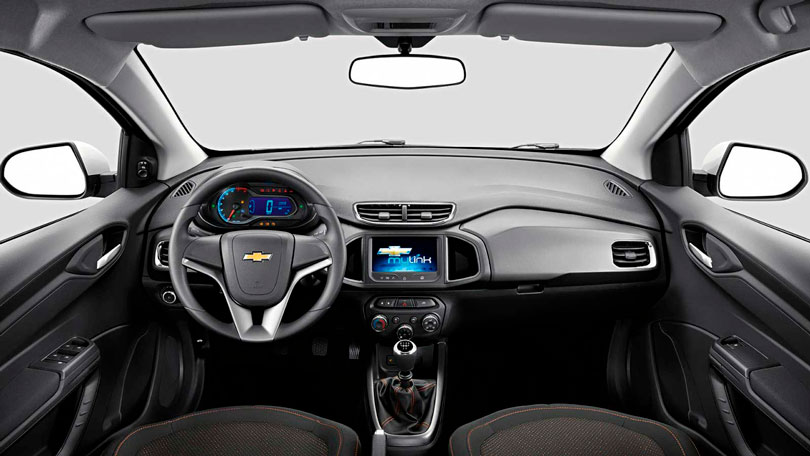 Chevrolet Onix 2015 - Interior e painel