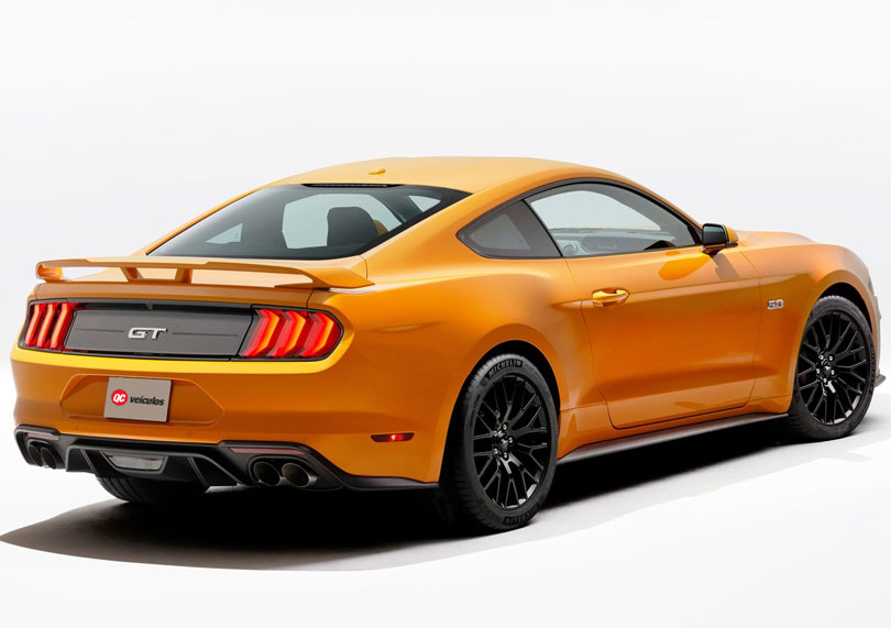 Ford Mustang 2018 traseira