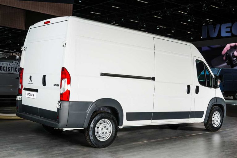 Peugeot boxer 2019 года